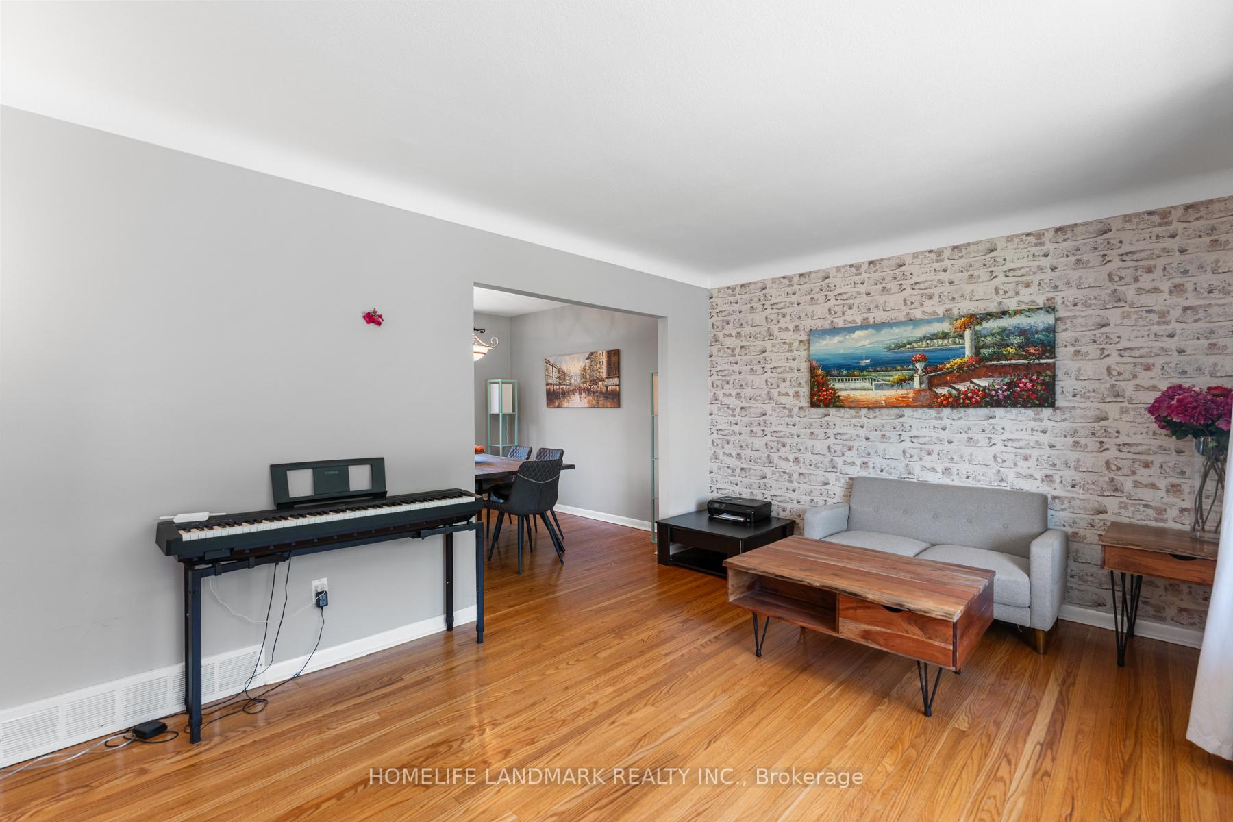 Photo 7 of 55 Cliff Crescent, Kingston, Central City West — HOMEH