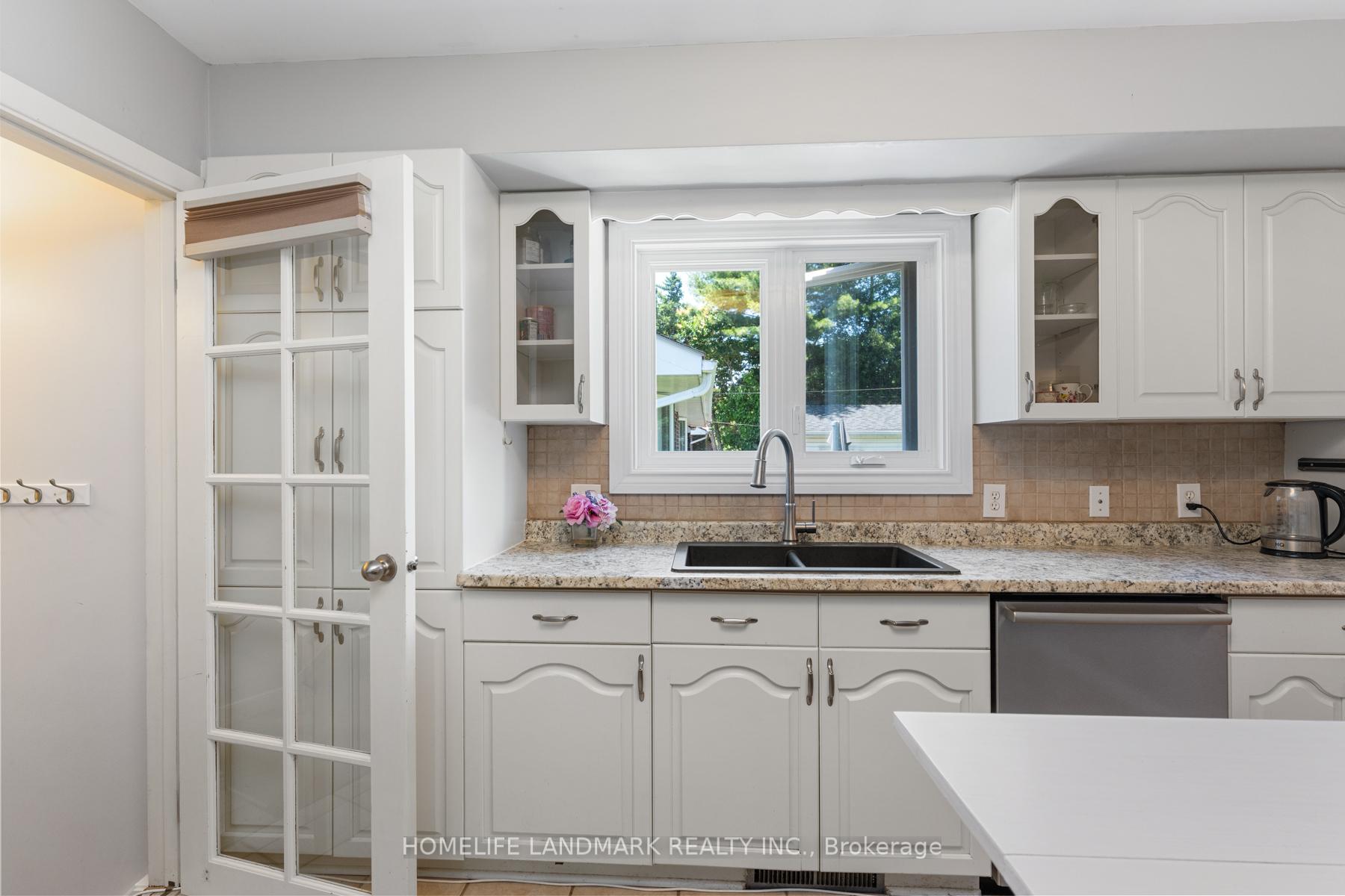 Photo 10 of 55 Cliff Crescent, Kingston, Central City West — HOMEH