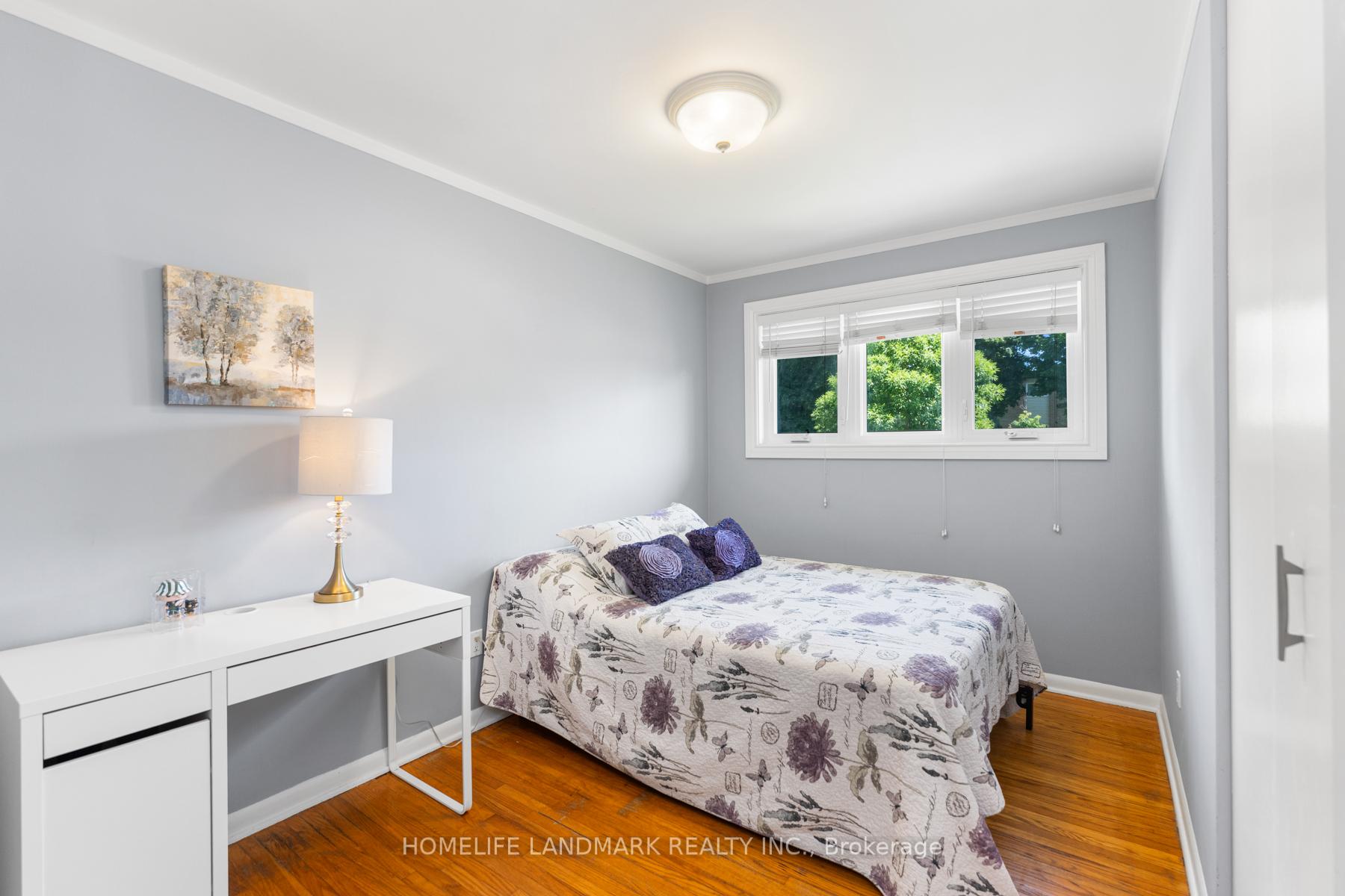 Photo 13 of 55 Cliff Crescent, Kingston, Central City West — HOMEH