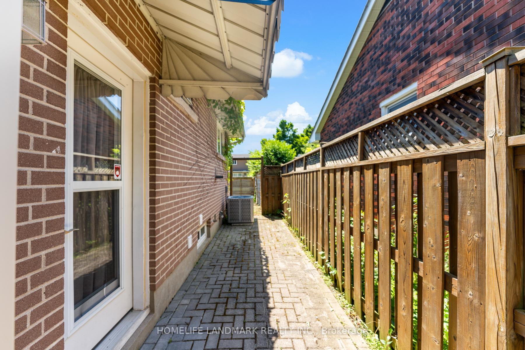 Photo 21 of 55 Cliff Crescent, Kingston, Central City West — HOMEH