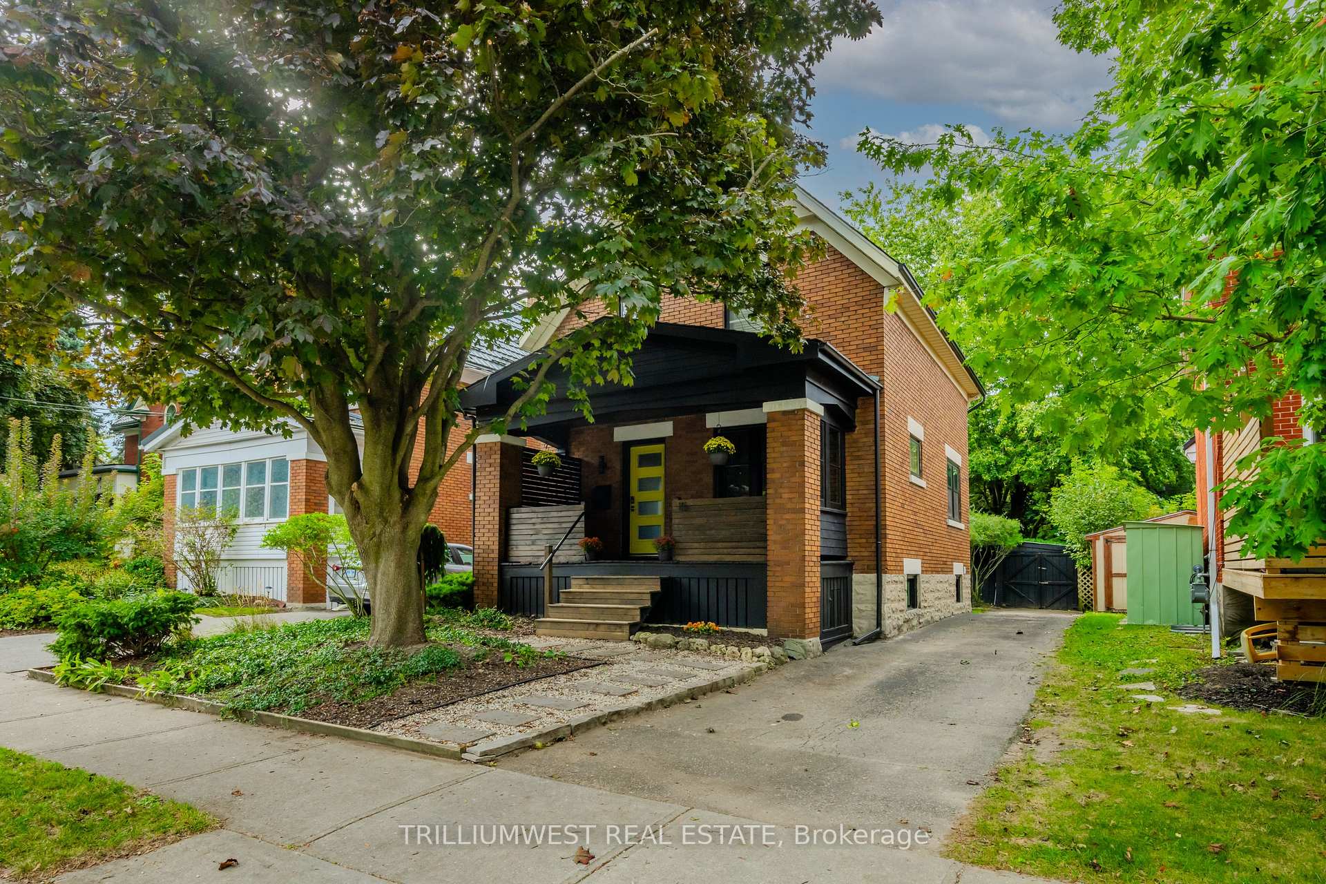 Photo 1 of 15 Ellis Avenue, Kitchener — HOMEH