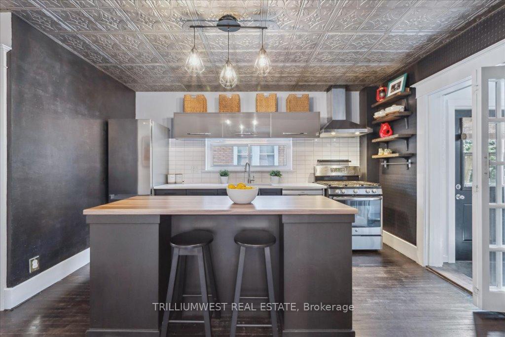 Photo 11 of 15 Ellis Avenue, Kitchener — HOMEH