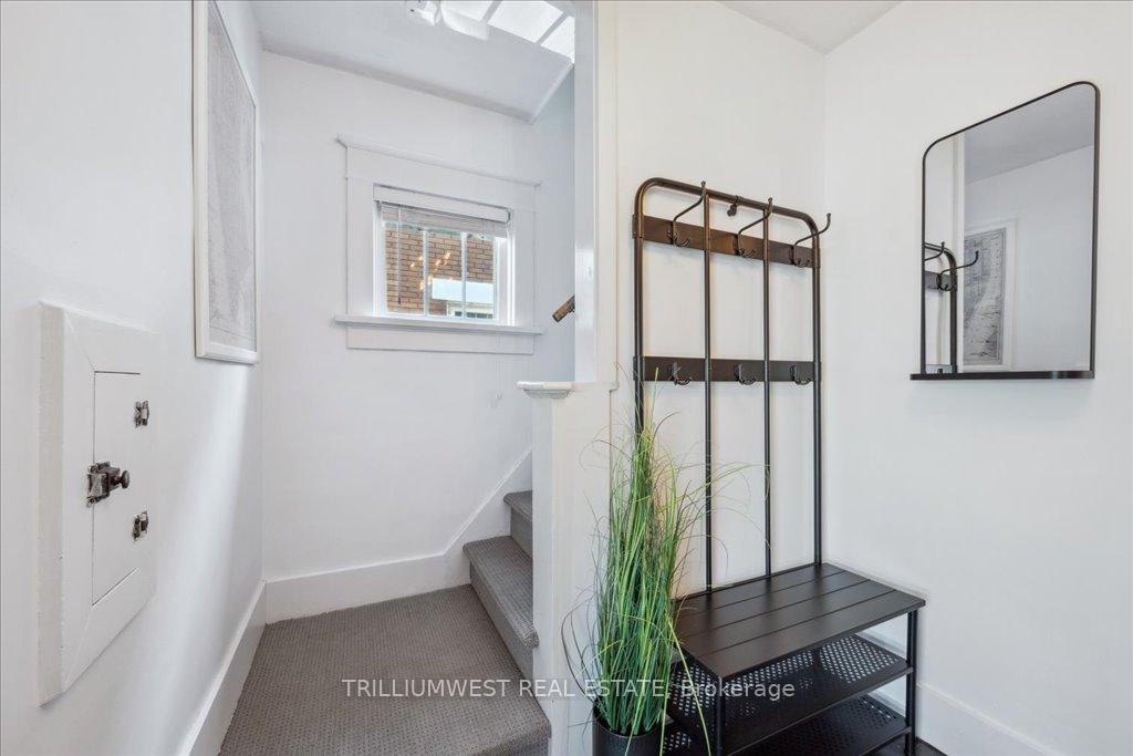 Photo 15 of 15 Ellis Avenue, Kitchener — HOMEH