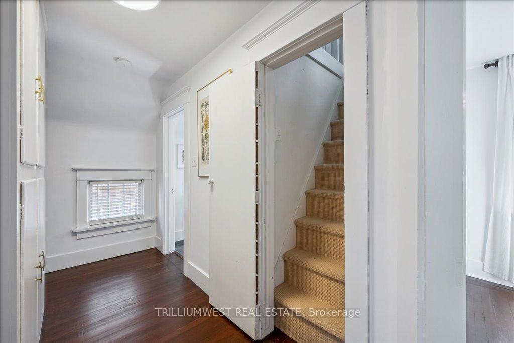 Photo 23 of 15 Ellis Avenue, Kitchener — HOMEH