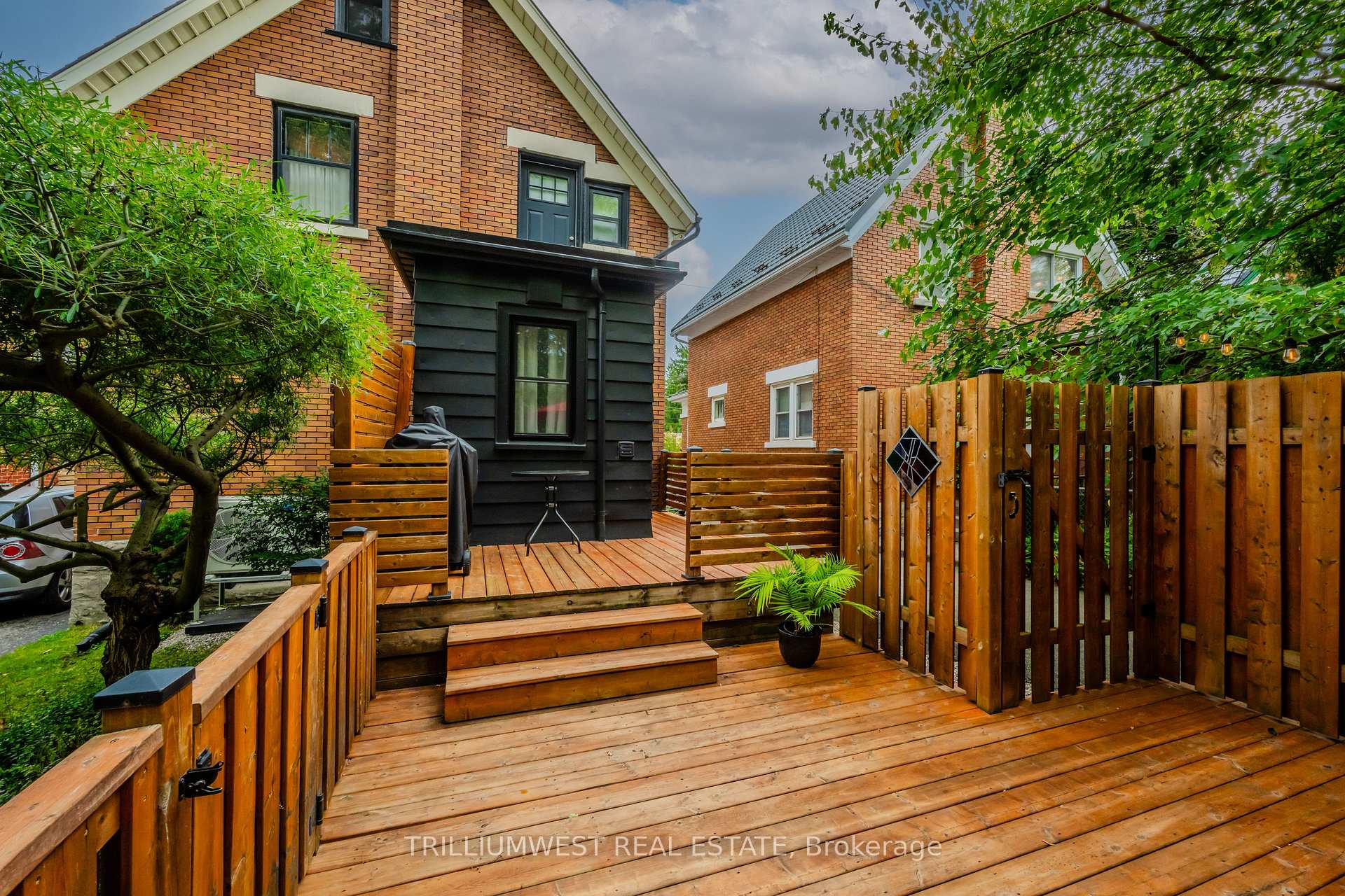 Photo 34 of 15 Ellis Avenue, Kitchener — HOMEH