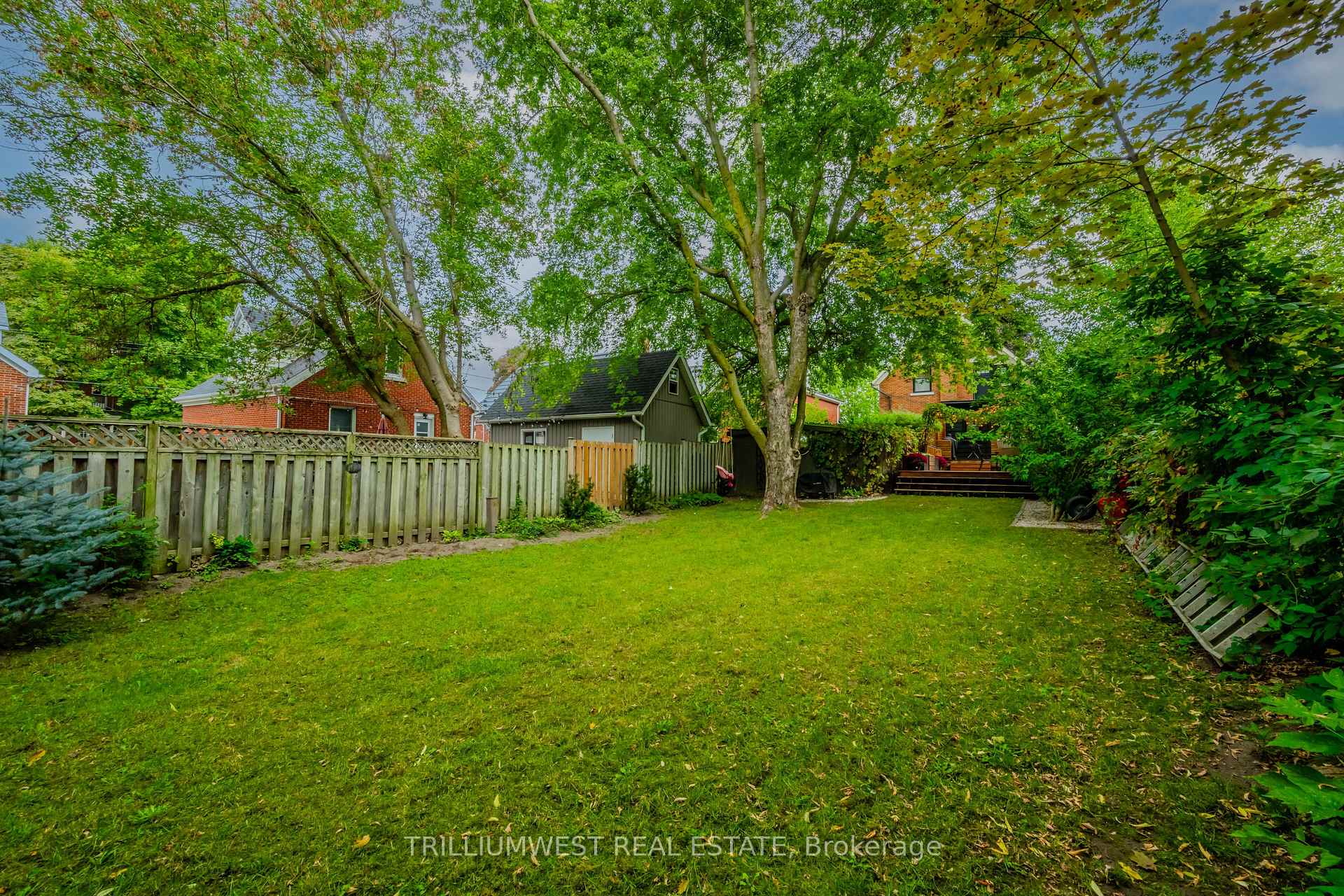Photo 43 of 15 Ellis Avenue, Kitchener — HOMEH