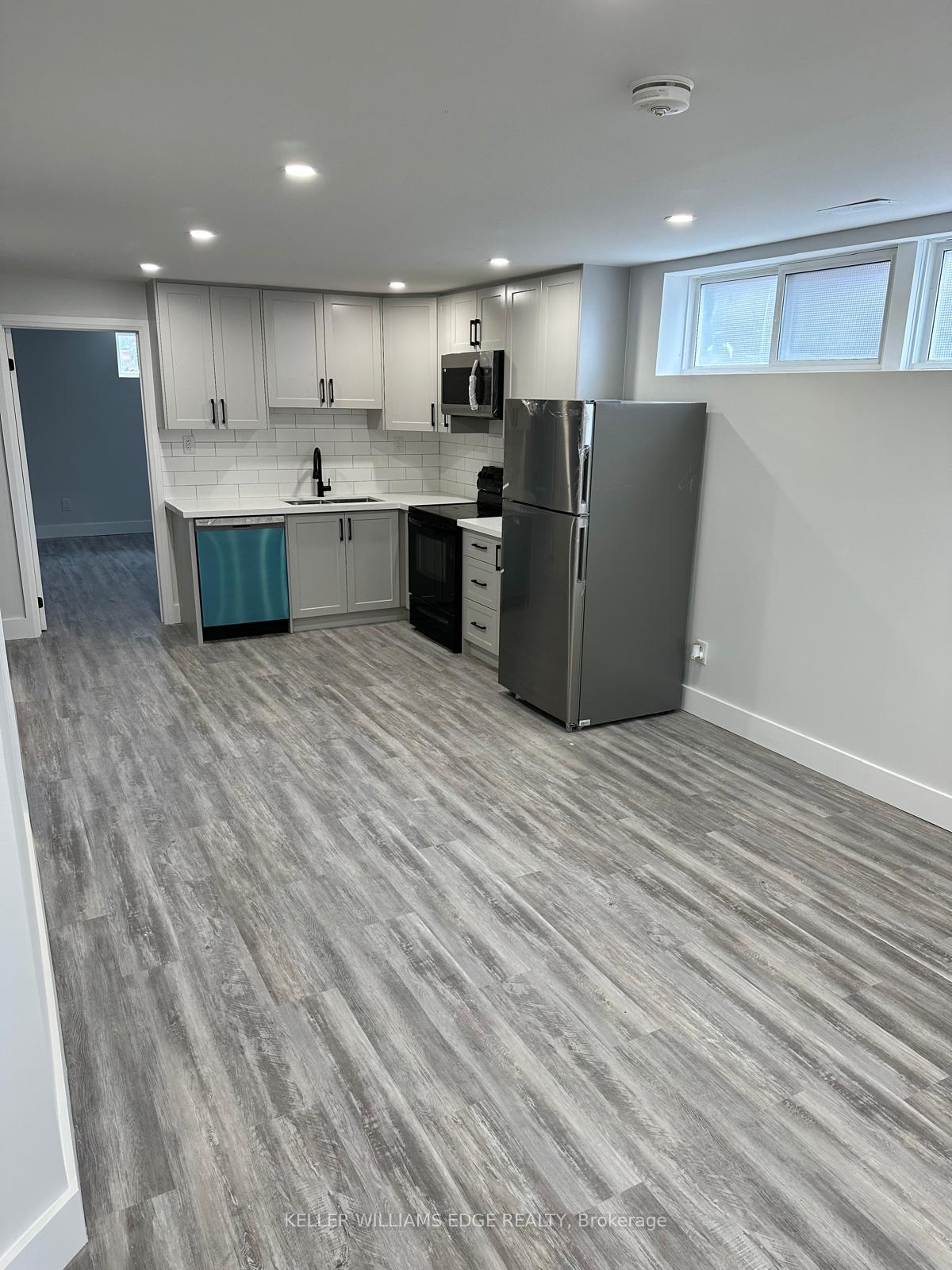 Photo 1 of Unit Lower L, 497 Upper Kenilworth Avenue, Hamilton, Huntington — HOMEH