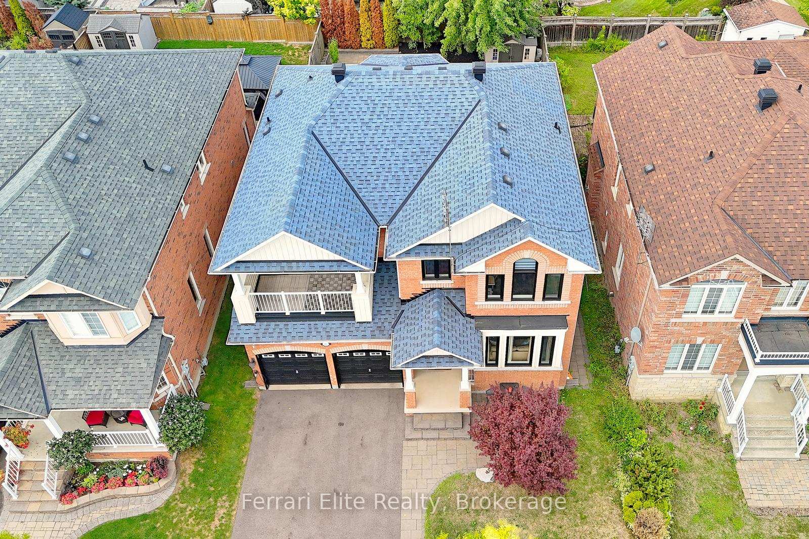 Photo 2 of 16 Amos Court, Markham, Greensborough — HOMEH