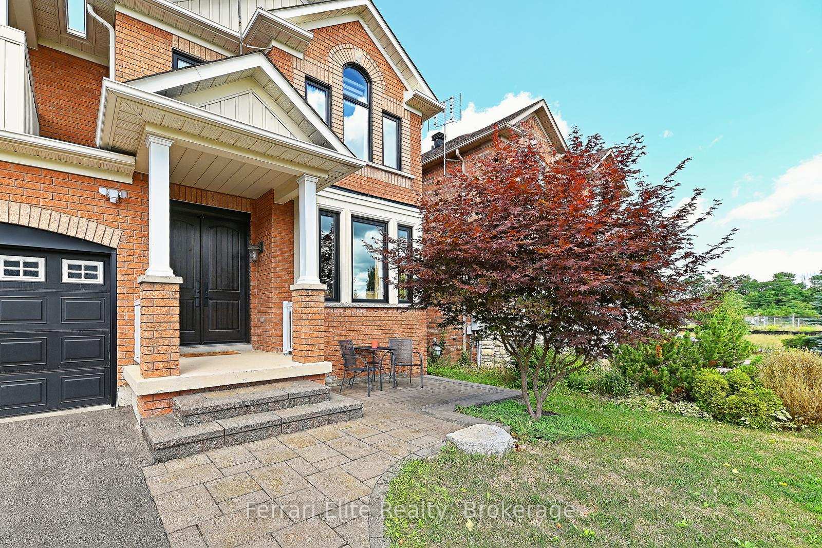 Photo 3 of 16 Amos Court, Markham, Greensborough — HOMEH