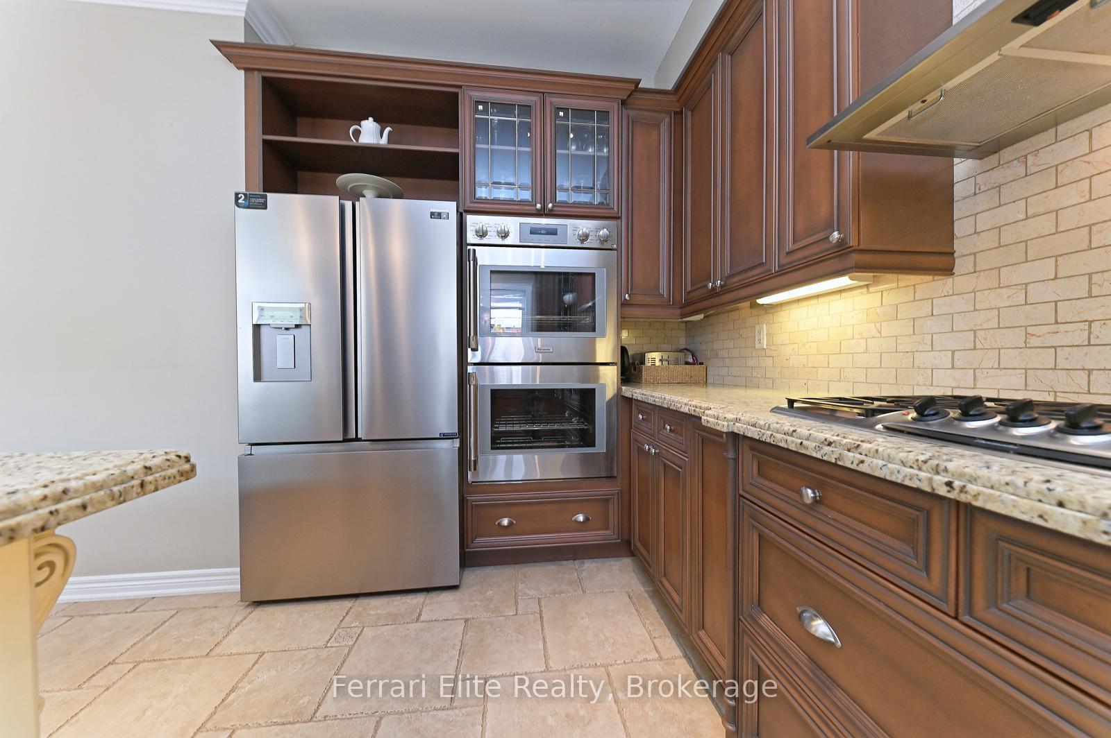 Photo 10 of 16 Amos Court, Markham, Greensborough — HOMEH