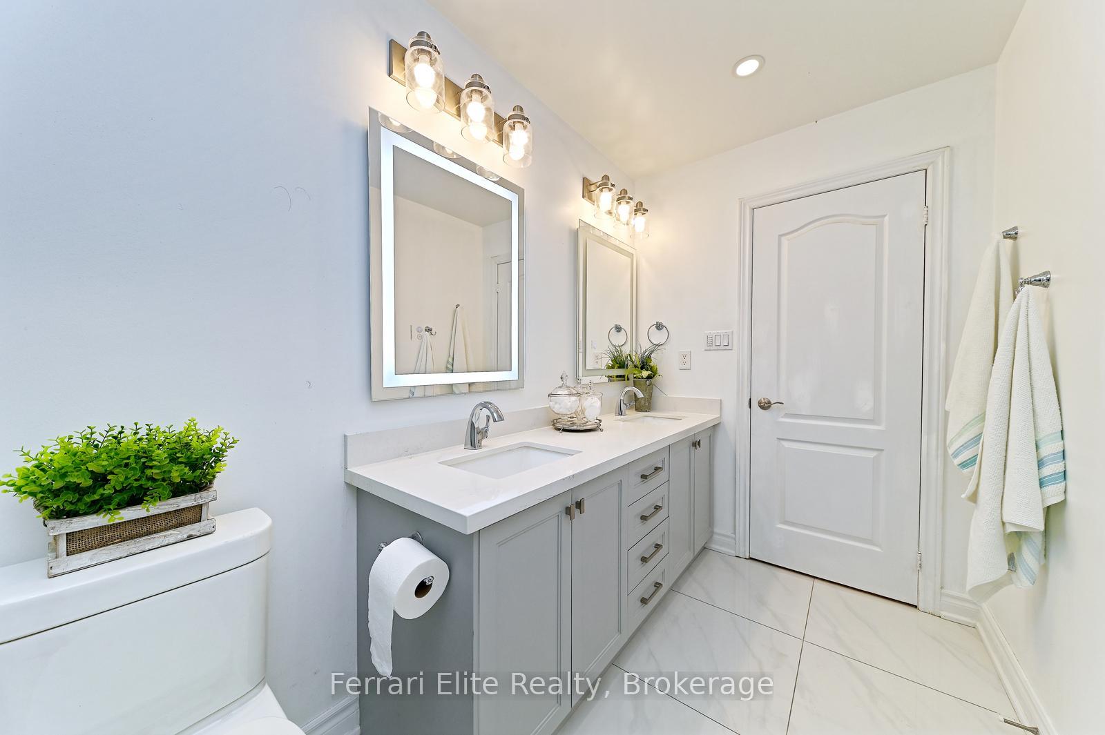 Photo 21 of 16 Amos Court, Markham, Greensborough — HOMEH