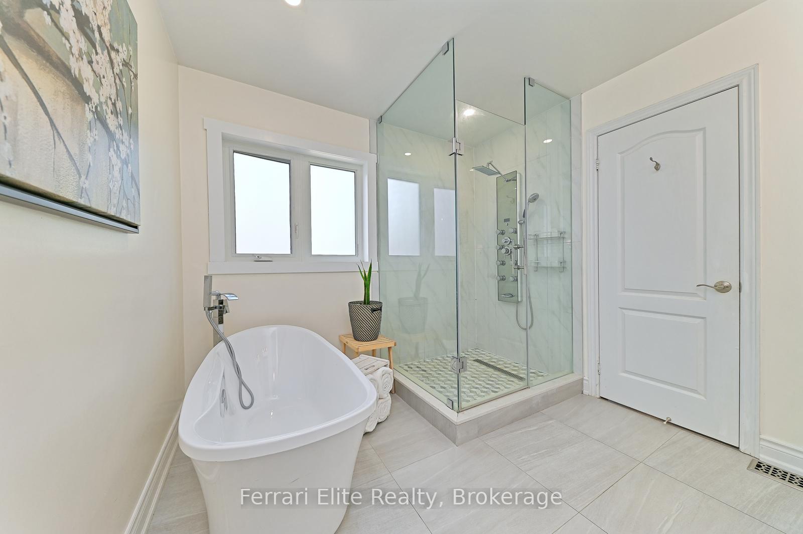 Photo 23 of 16 Amos Court, Markham, Greensborough — HOMEH
