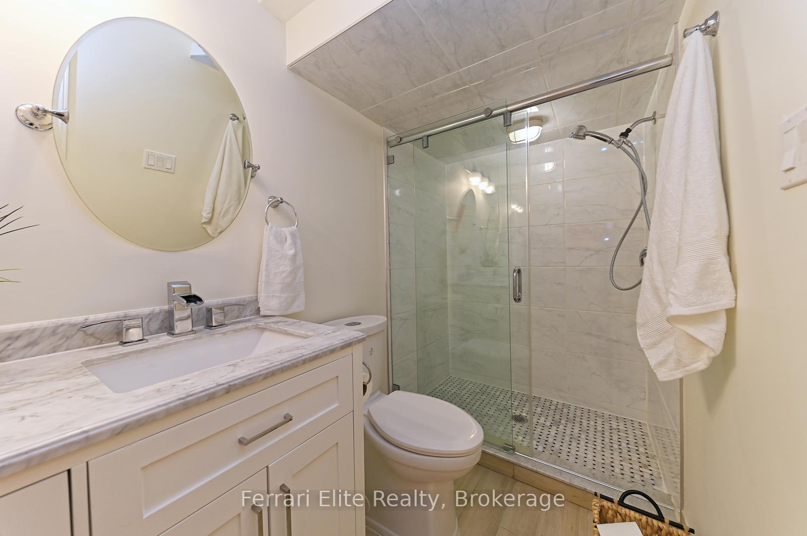 Photo 31 of 16 Amos Court, Markham, Greensborough — HOMEH