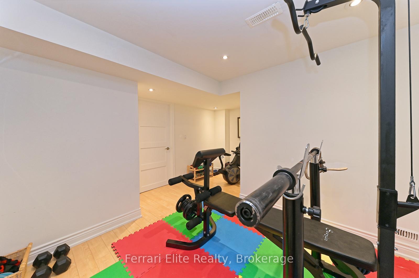 Photo 33 of 16 Amos Court, Markham, Greensborough — HOMEH