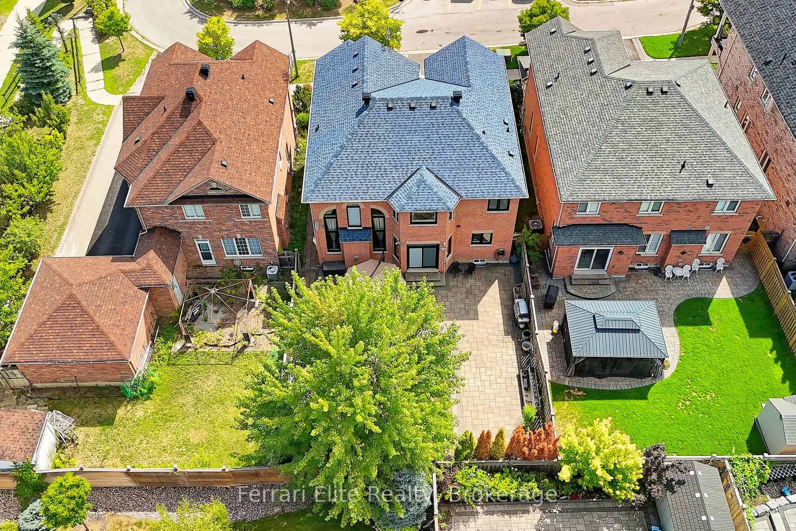 Photo 38 of 16 Amos Court, Markham, Greensborough — HOMEH