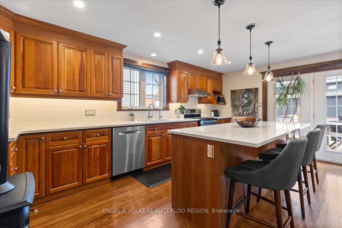 Photo 14 of 27 Shanley Street, Kitchener — HOMEH