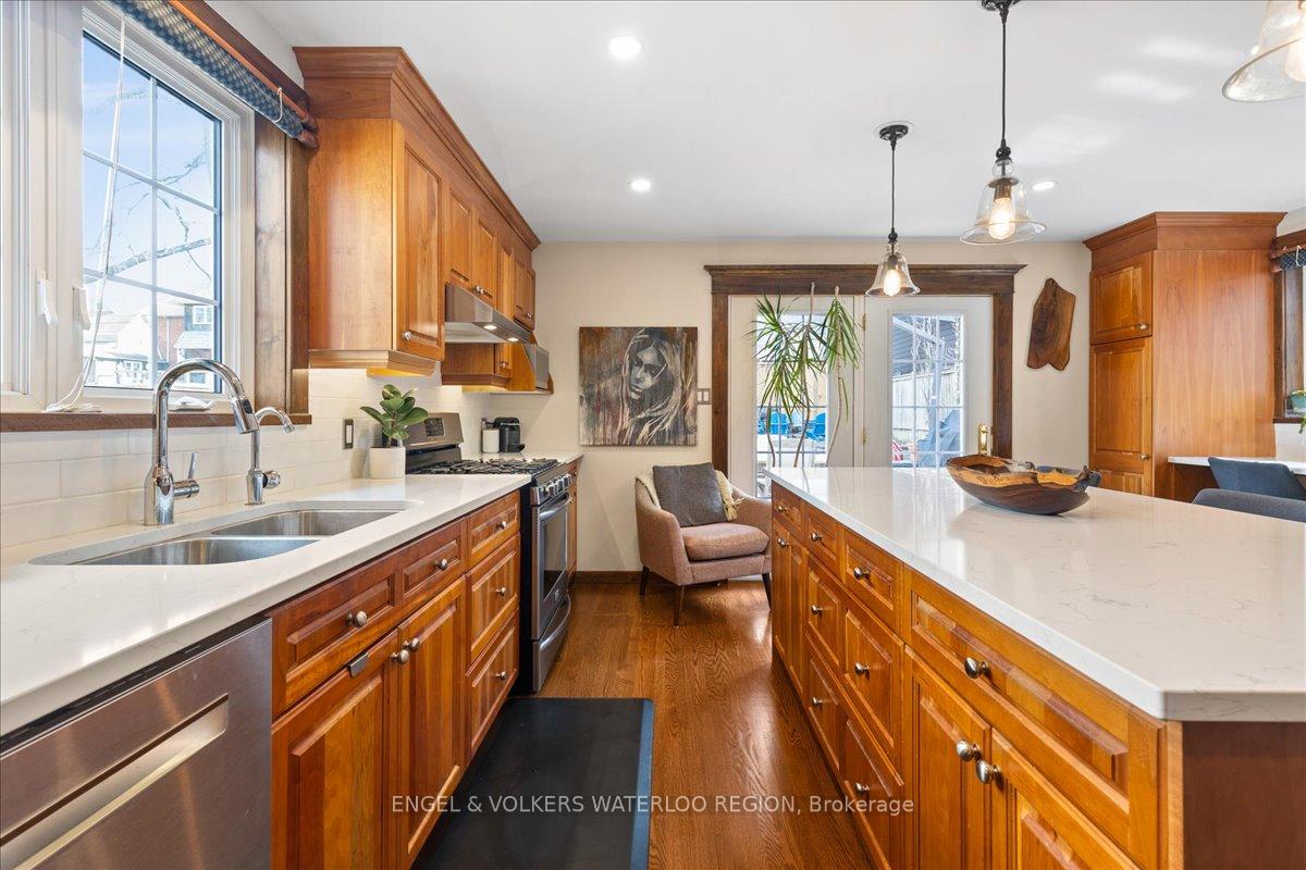 Photo 17 of 27 Shanley Street, Kitchener — HOMEH