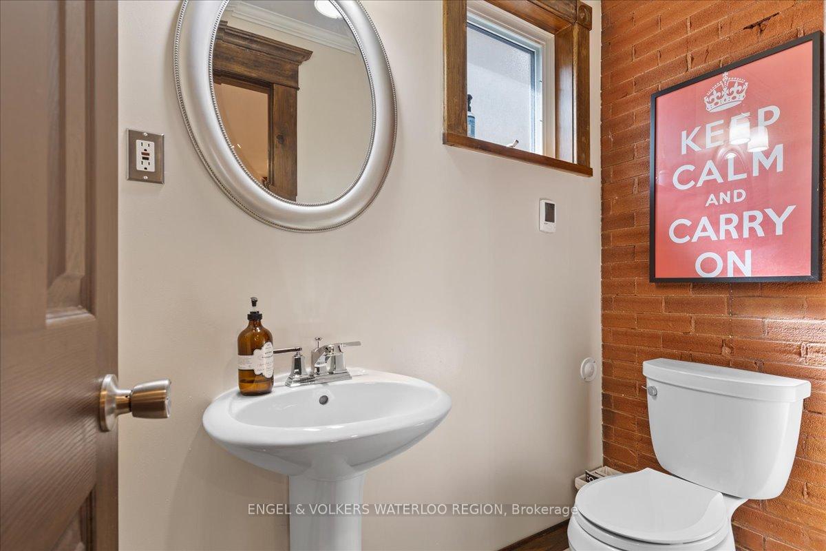 Photo 21 of 27 Shanley Street, Kitchener — HOMEH