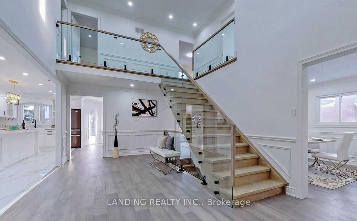 Photo 2 of Unit Main Floor, 109 Highglen Avenue, Markham, Milliken Mills East — HOMEH