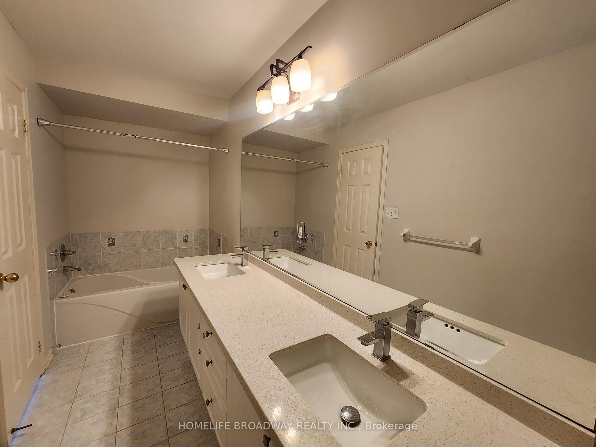 Photo 20 of 98 Hillwood Street, Markham, Berczy — HOMEH