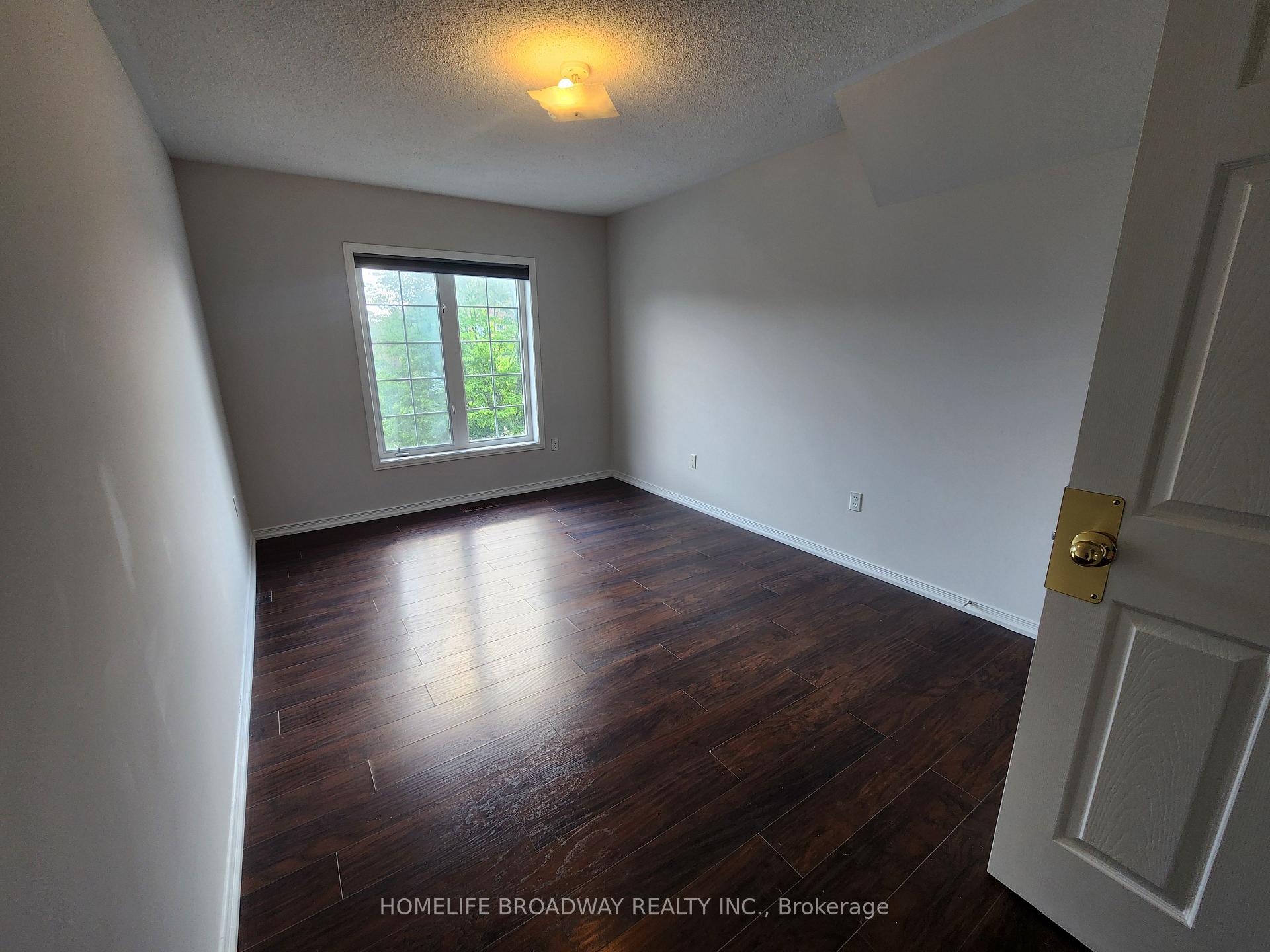 Photo 24 of 98 Hillwood Street, Markham, Berczy — HOMEH