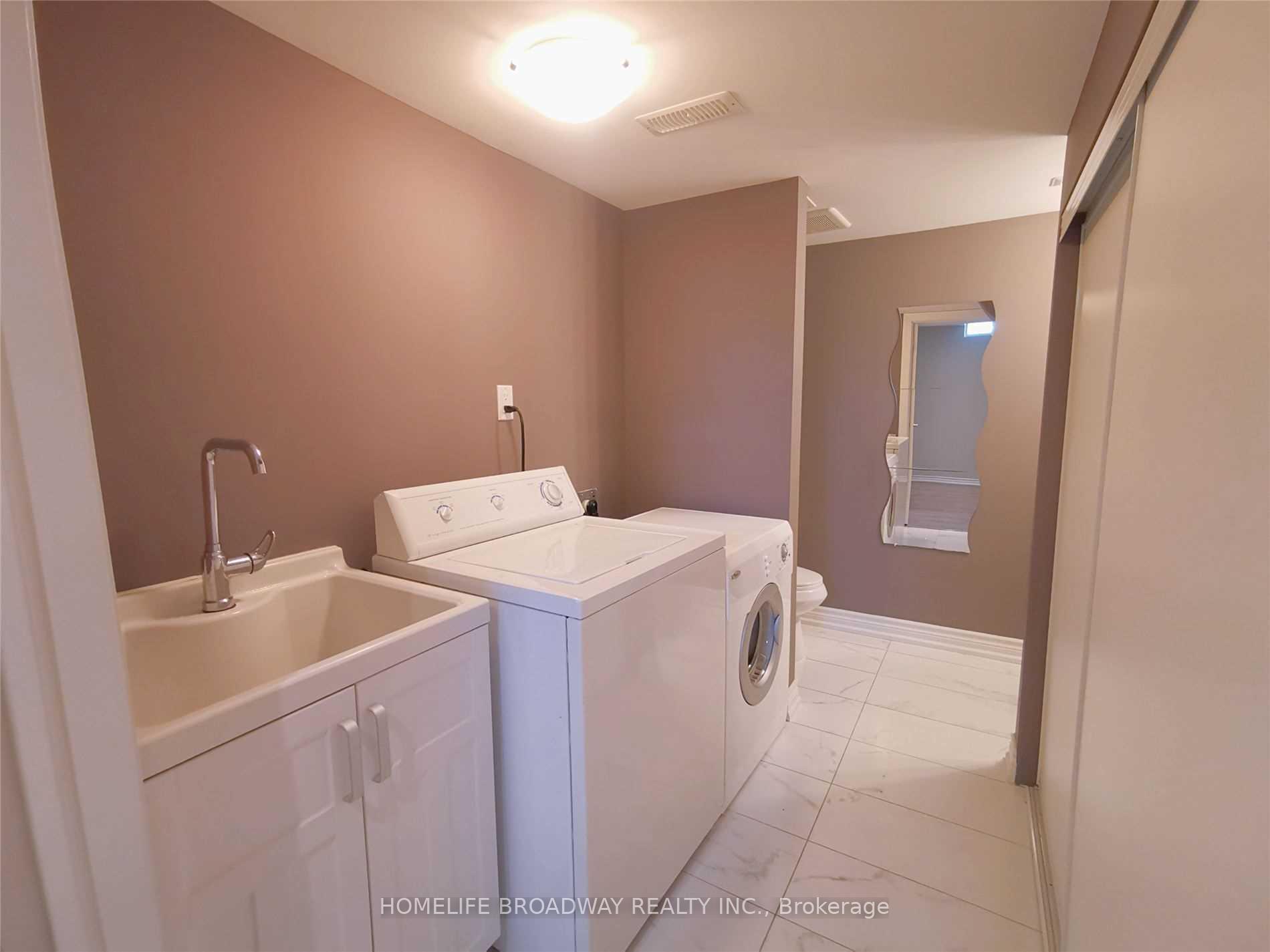 Photo 28 of 98 Hillwood Street, Markham, Berczy — HOMEH