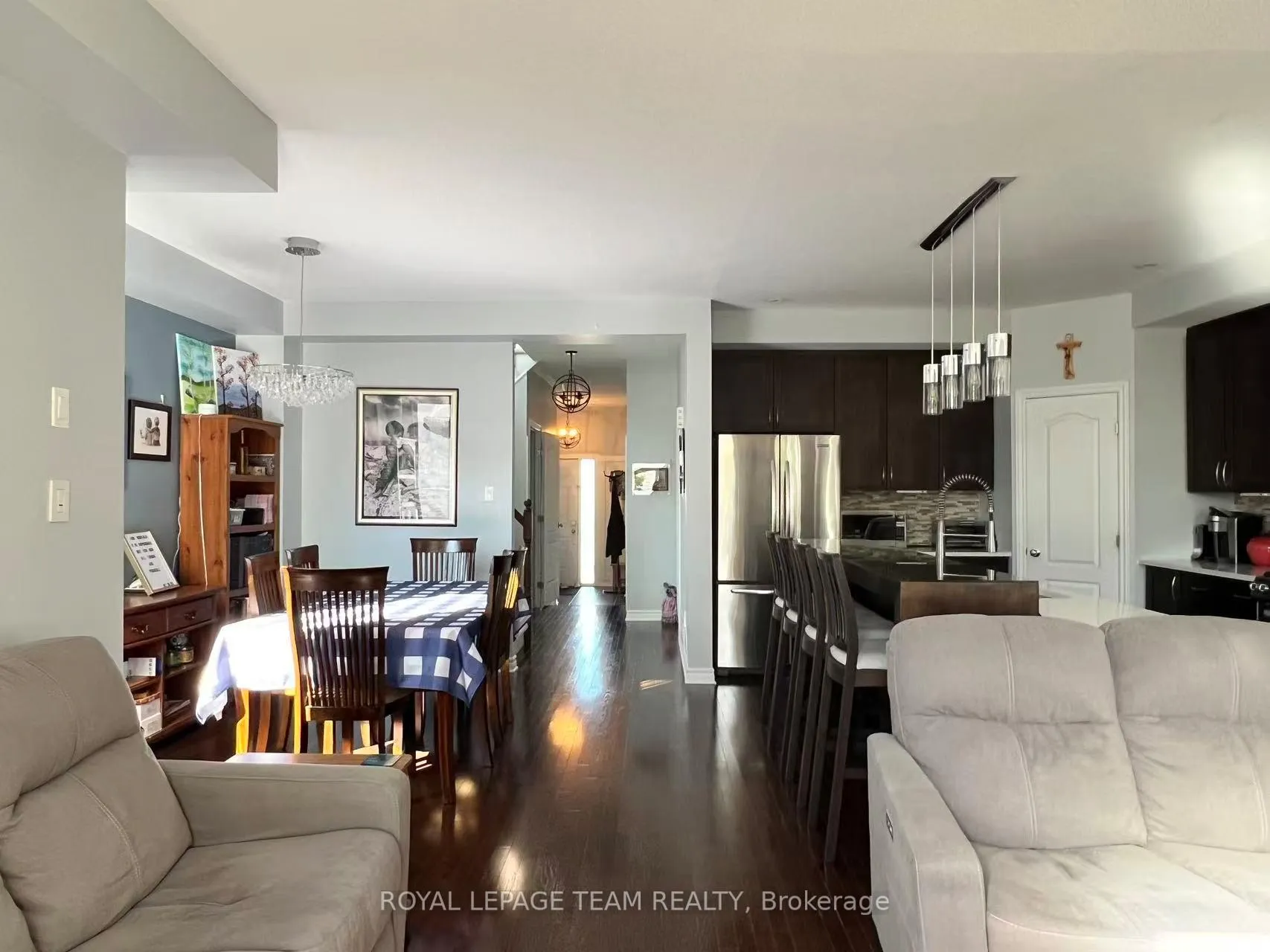 Photo 7 of 1097 Northgraves Crescent, Ottawa, Kanata - Emerald Meadows/Trailwest — HOMEH