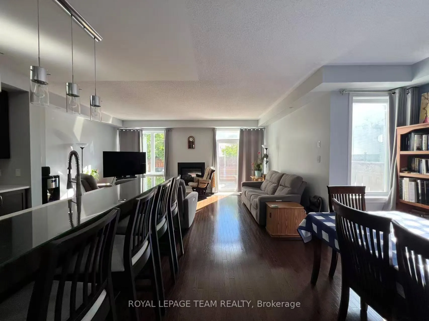 Photo 11 of 1097 Northgraves Crescent, Ottawa, Kanata - Emerald Meadows/Trailwest — HOMEH