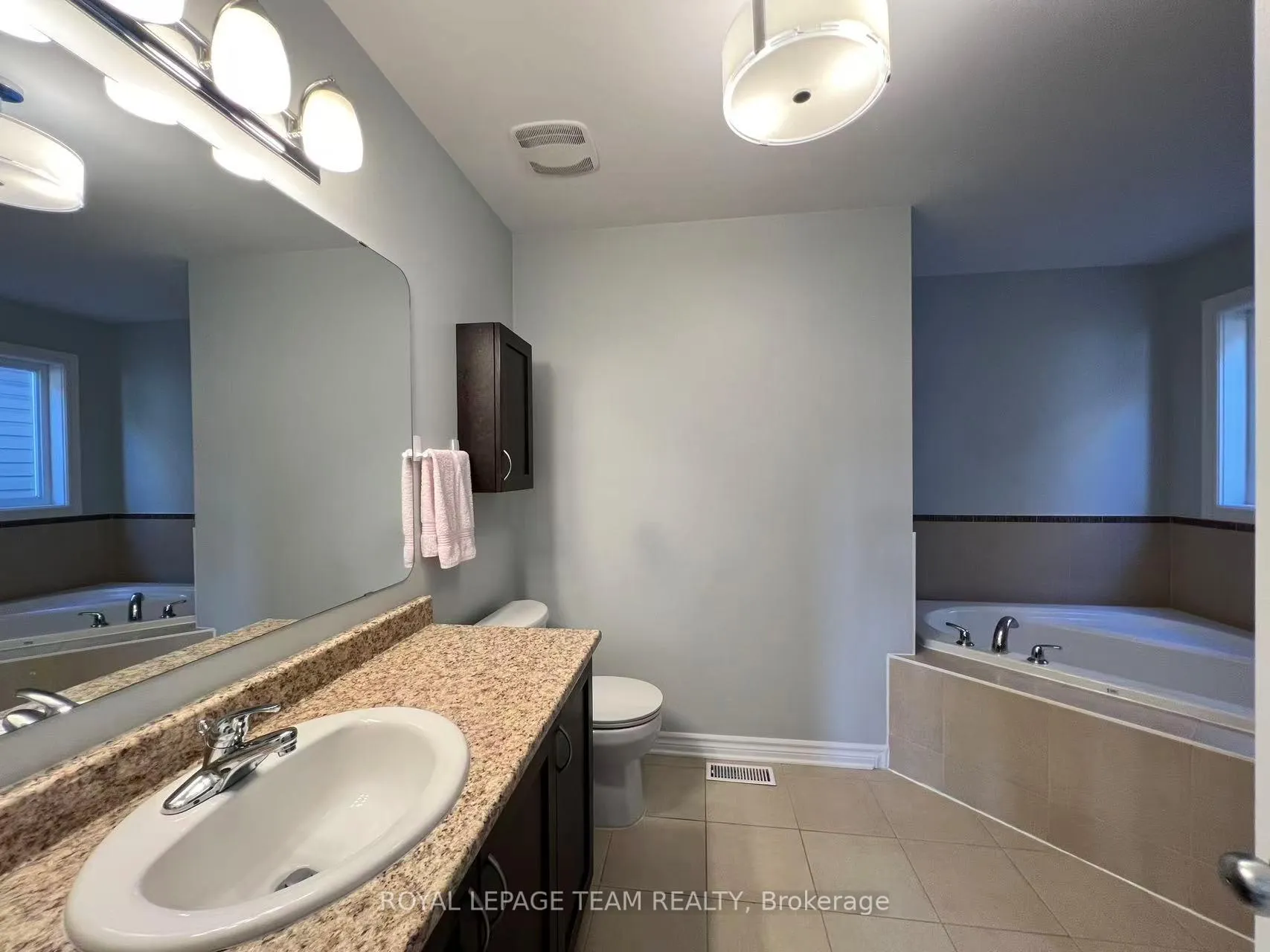 Photo 25 of 1097 Northgraves Crescent, Ottawa, Kanata - Emerald Meadows/Trailwest — HOMEH