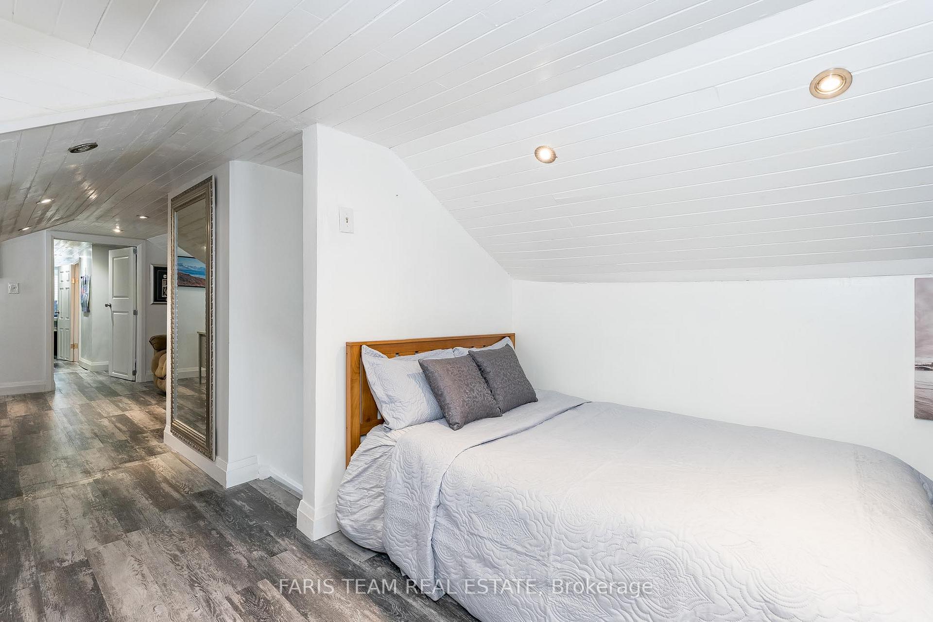 Photo 10 of 1188 Everton Road, Midland — HOMEH