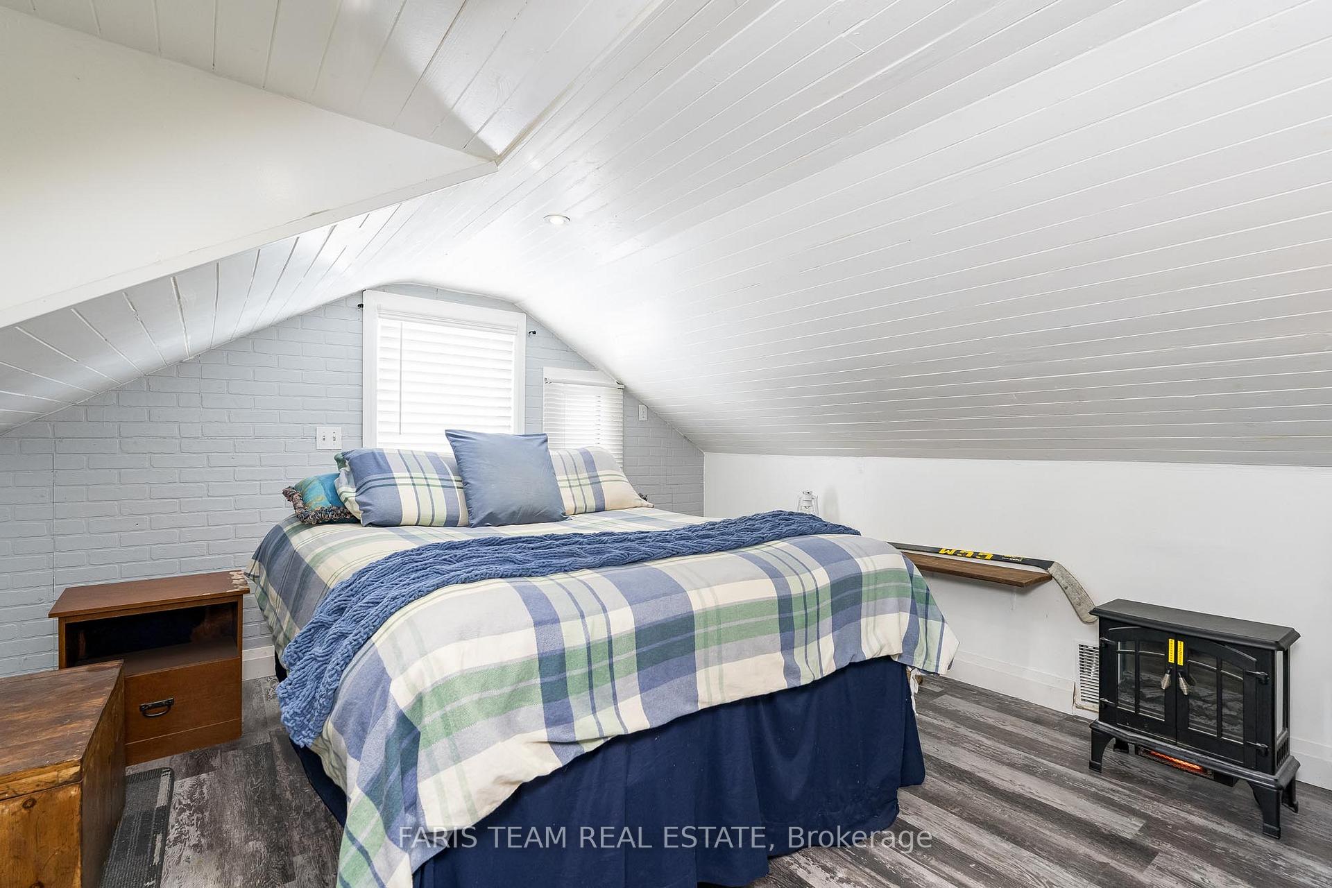 Photo 11 of 1188 Everton Road, Midland — HOMEH