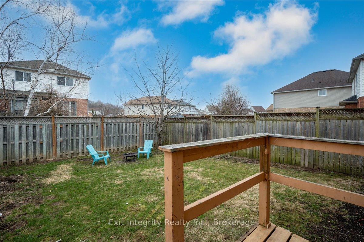 Photo 22 of 102 Bridlewreath Street, Kitchener — HOMEH