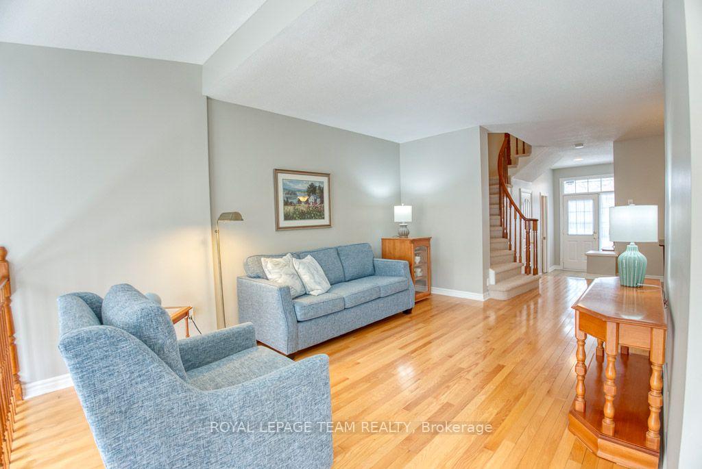 Photo 13 of 80 Saddlesmith Circle, Ottawa, Kanata - Emerald Meadows/Trailwest — HOMEH