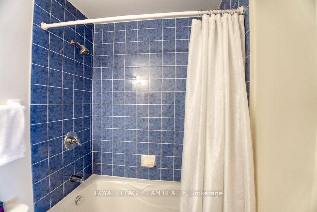 Photo 20 of 80 Saddlesmith Circle, Ottawa, Kanata - Emerald Meadows/Trailwest — HOMEH