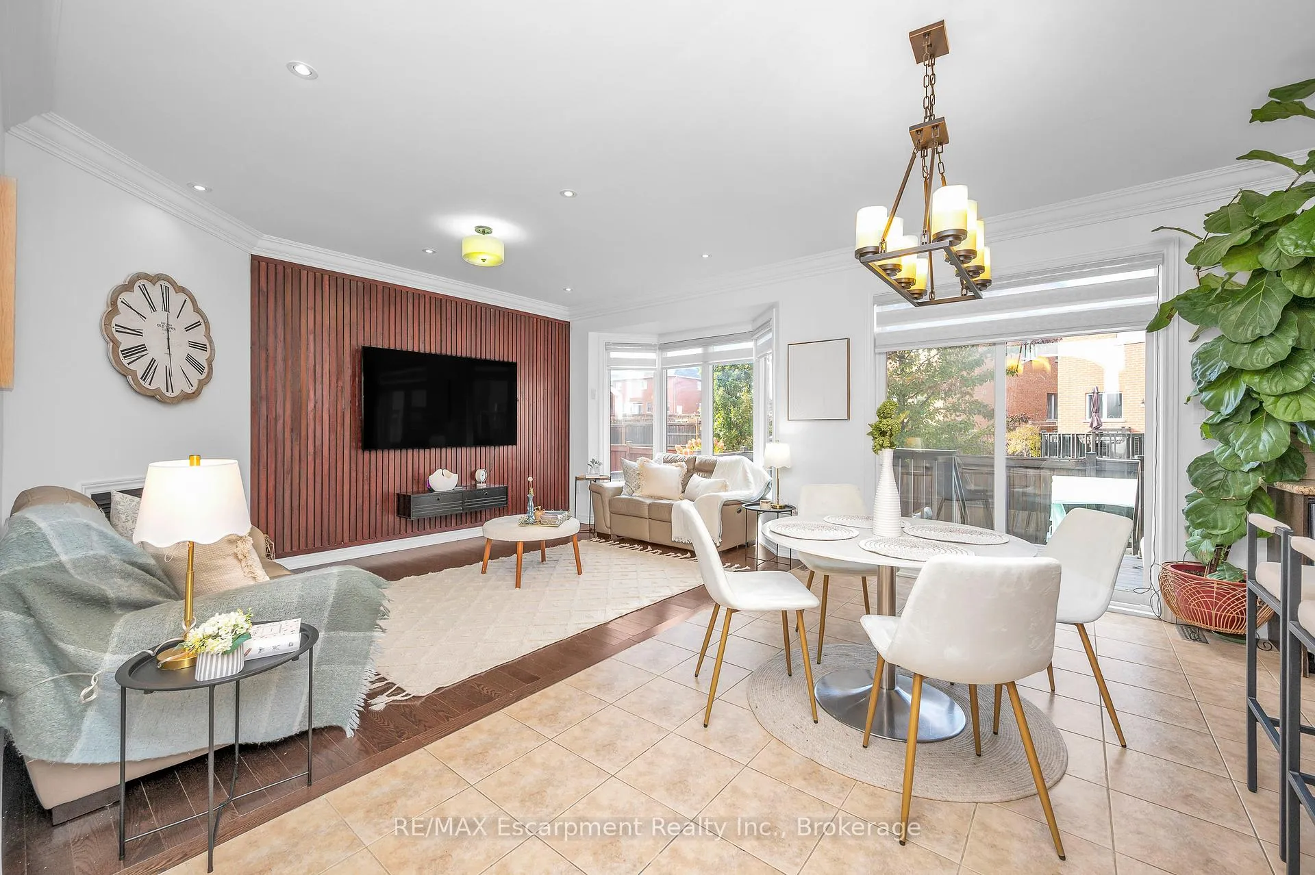 Photo 7 of 171 Huddlestone Crescent, Milton, Scott — HOMEH