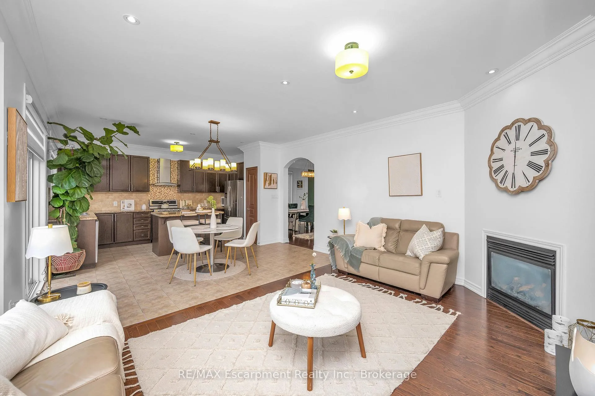 Photo 8 of 171 Huddlestone Crescent, Milton, Scott — HOMEH