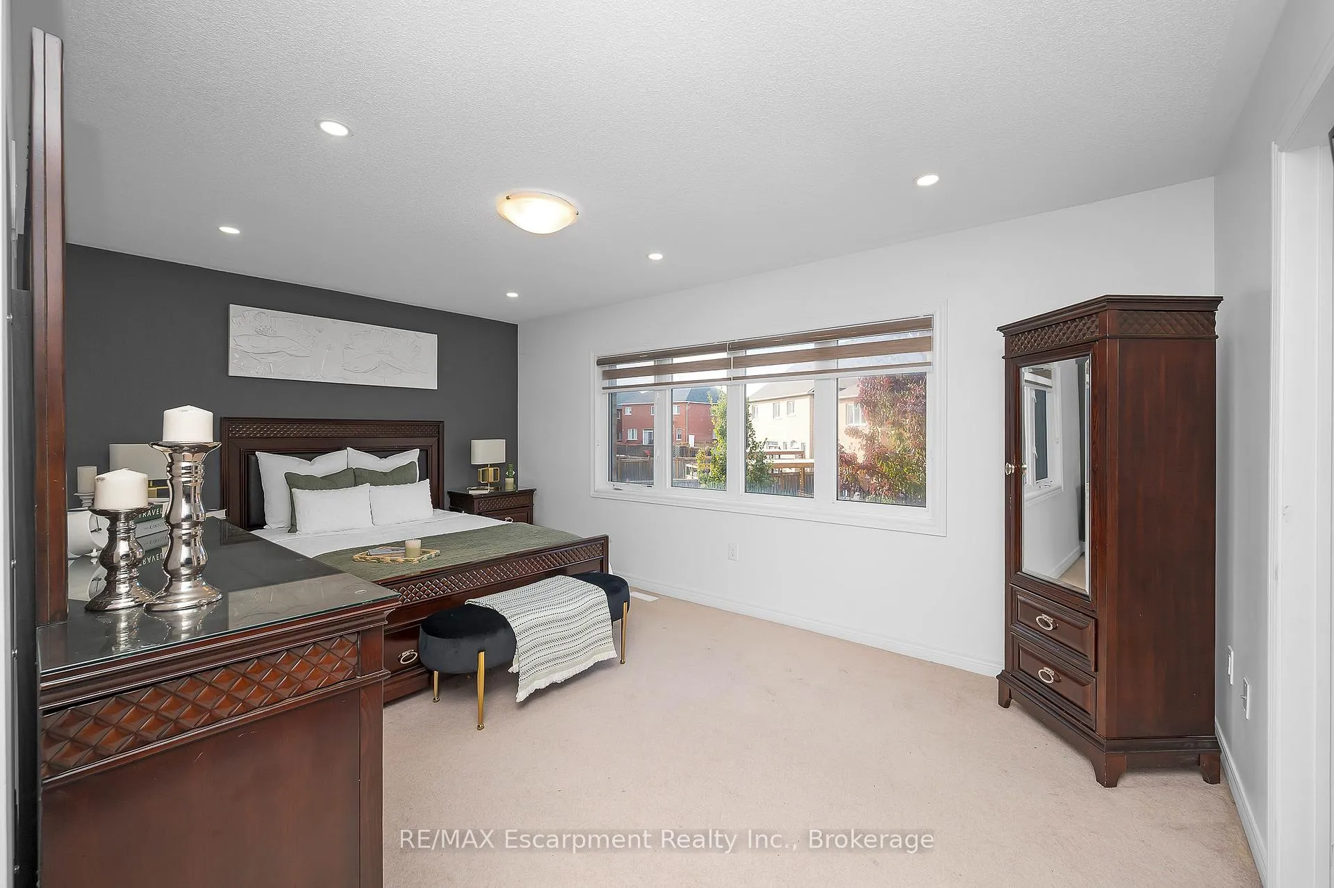 Photo 18 of 171 Huddlestone Crescent, Milton, Scott — HOMEH