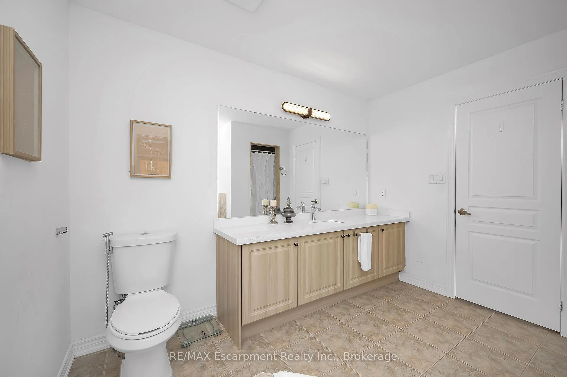 Photo 20 of 171 Huddlestone Crescent, Milton, Scott — HOMEH