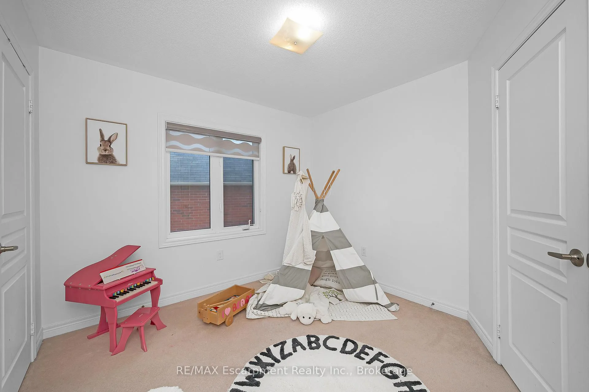 Photo 25 of 171 Huddlestone Crescent, Milton, Scott — HOMEH