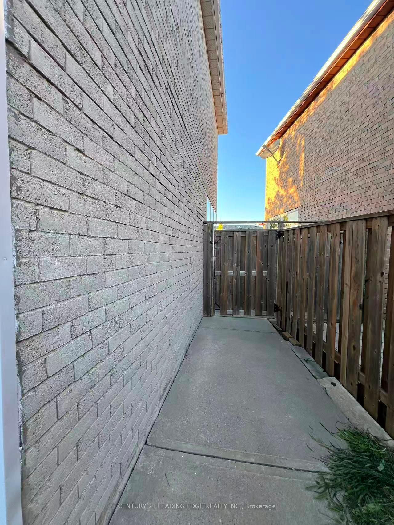 Photo 3 of Unit BSMT, 9 Jaffray Road, Markham, Milliken Mills East — HOMEH