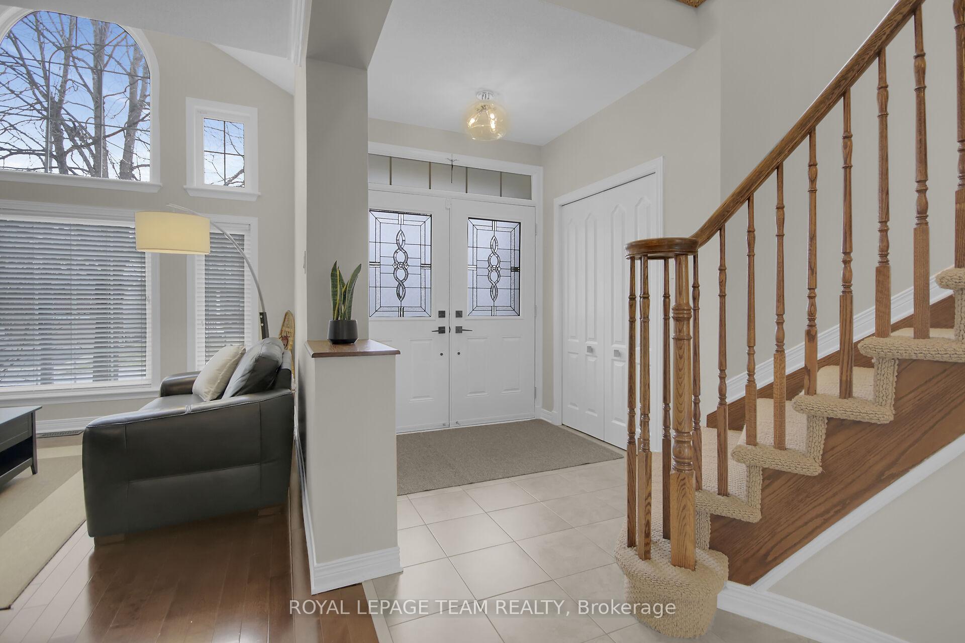 Photo 3 of 738 Kilmar Crescent, Ottawa, Kanata - Kanata Lakes/Heritage Hills — HOMEH