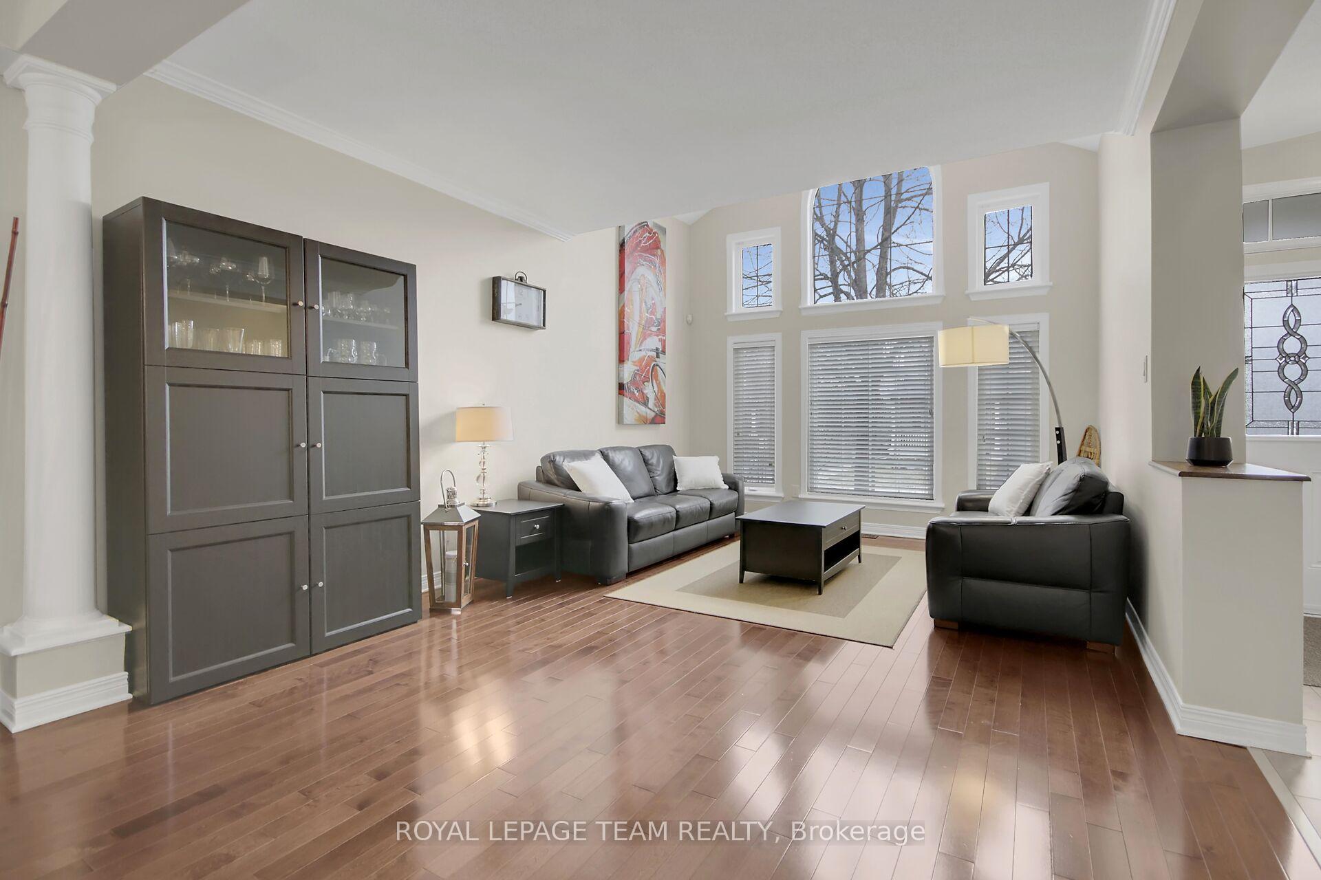 Photo 4 of 738 Kilmar Crescent, Ottawa, Kanata - Kanata Lakes/Heritage Hills — HOMEH