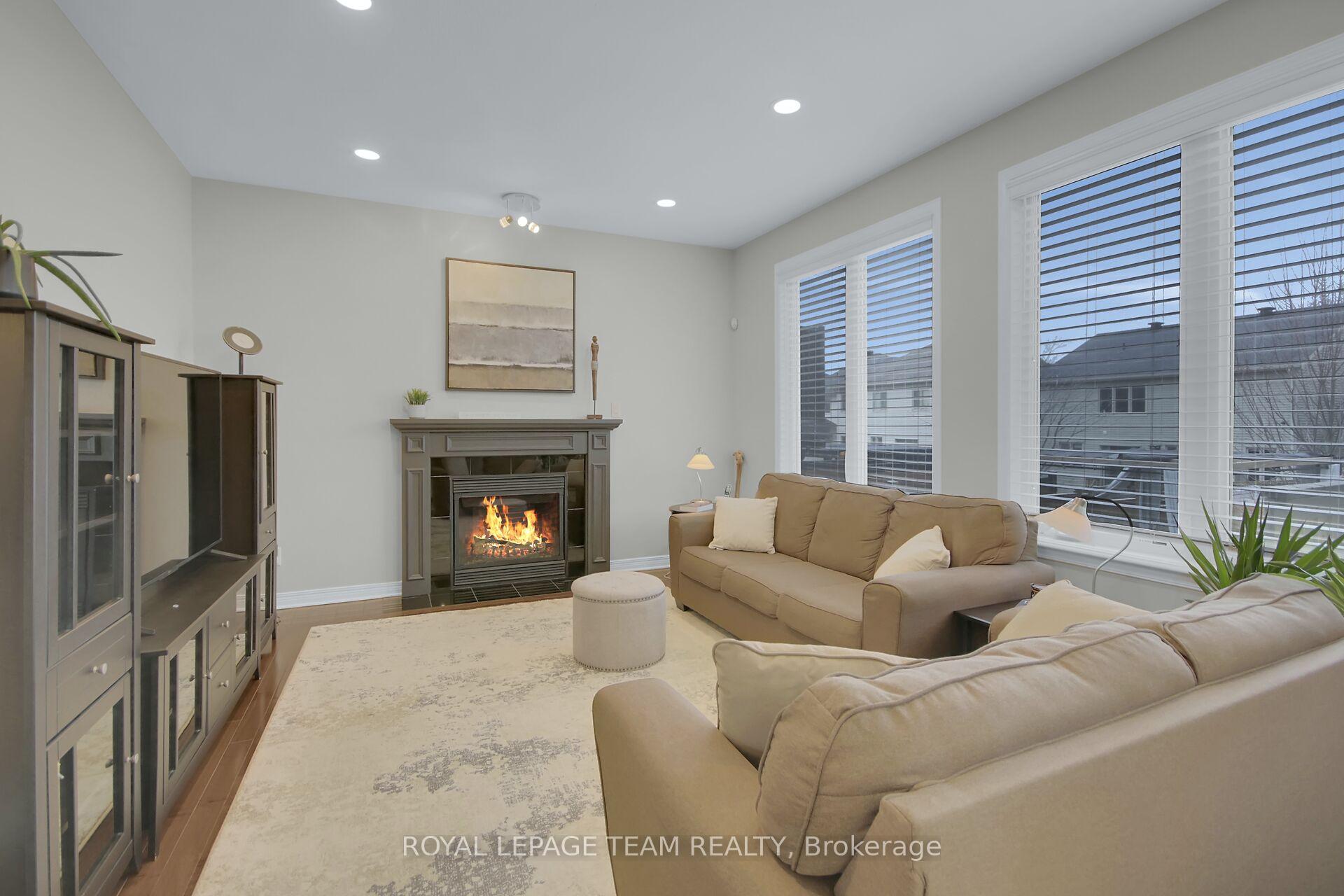 Photo 13 of 738 Kilmar Crescent, Ottawa, Kanata - Kanata Lakes/Heritage Hills — HOMEH