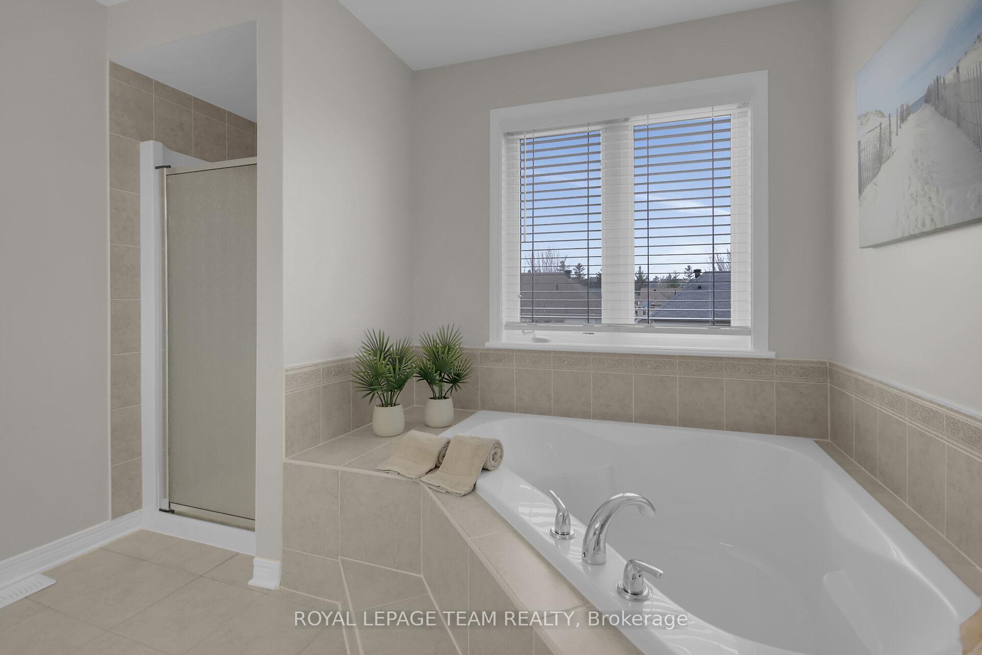 Photo 20 of 738 Kilmar Crescent, Ottawa, Kanata - Kanata Lakes/Heritage Hills — HOMEH