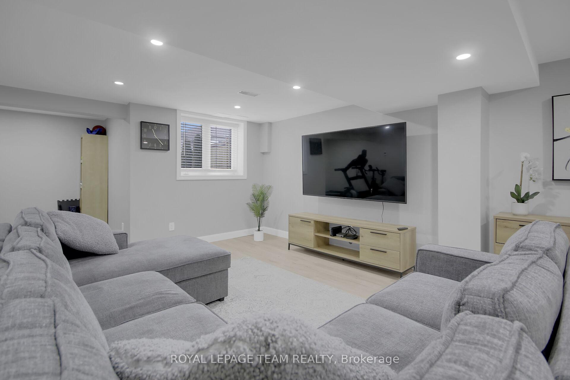 Photo 33 of 738 Kilmar Crescent, Ottawa, Kanata - Kanata Lakes/Heritage Hills — HOMEH