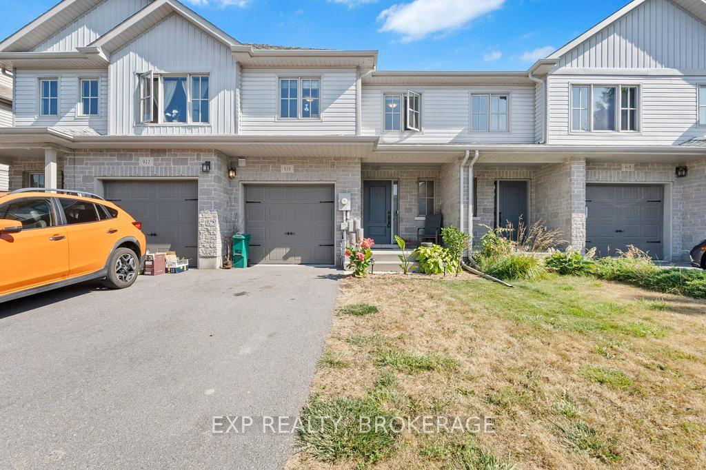 Photo 2 of 920 Blossom Street, Kingston, City Northwest — HOMEH