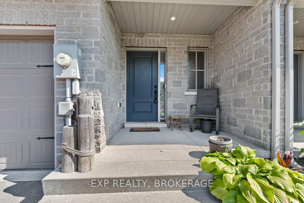 Photo 3 of 920 Blossom Street, Kingston, City Northwest — HOMEH