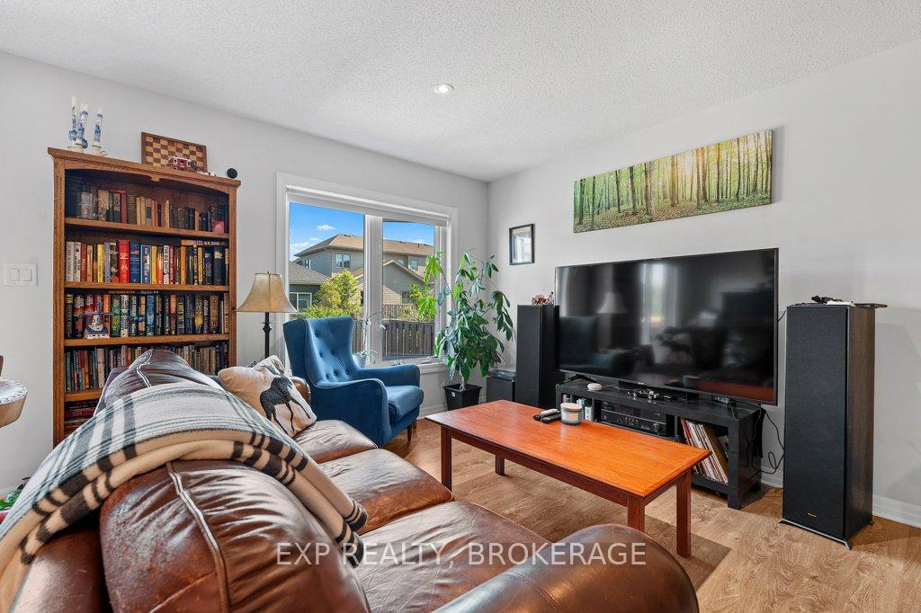 Photo 9 of 920 Blossom Street, Kingston, City Northwest — HOMEH