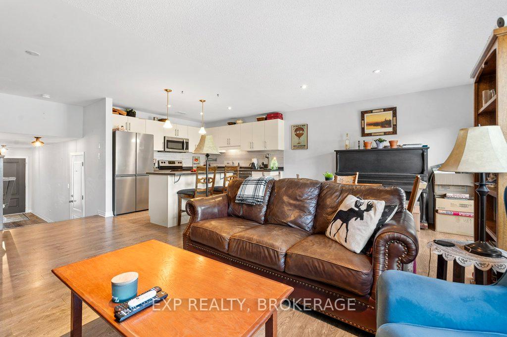 Photo 10 of 920 Blossom Street, Kingston, City Northwest — HOMEH