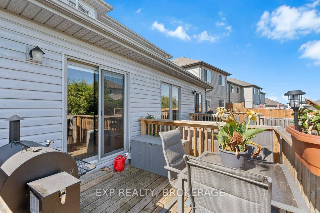 Photo 33 of 920 Blossom Street, Kingston, City Northwest — HOMEH